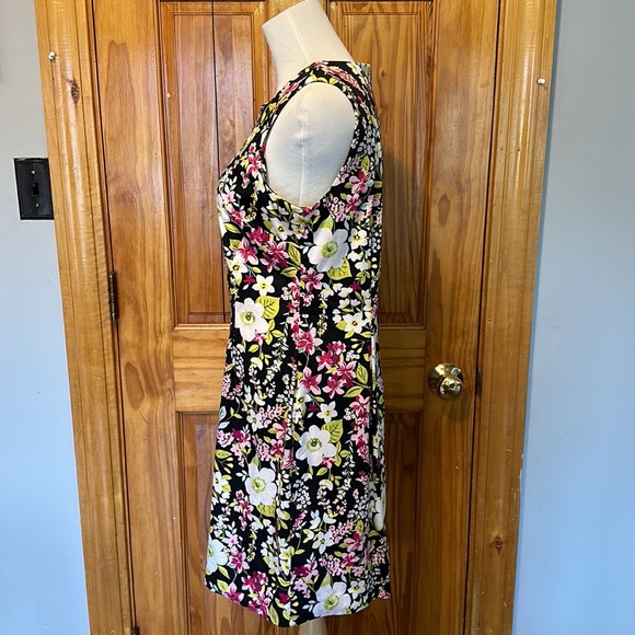 Danny & Nicole dress - Picture 2 of 6